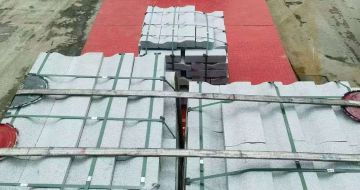 盘锦 芝麻白仿形加直形路沿石出货日常