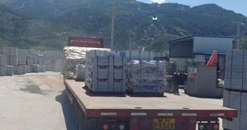 盘锦 芝麻白仿形路沿石，直形路沿石