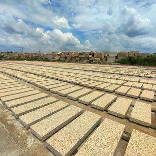 盘锦 黄金麻荔枝面花岗岩石材地铺石防护中