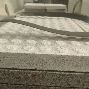 盘锦 芝麻白花岗岩6.0公分荔枝面五轴加工雕刻盲点