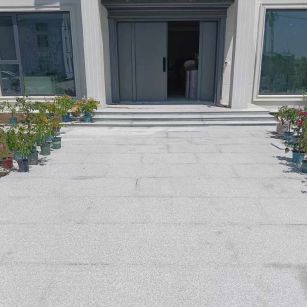 盘锦 芝麻白花岗岩地铺石地面铺装