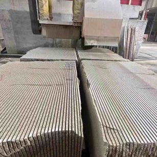 盘锦 车间生产日常，黄金麻白麻花岗岩