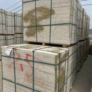 盘锦 黄金麻花岗岩石材荔枝面地铺石2.5*300*600