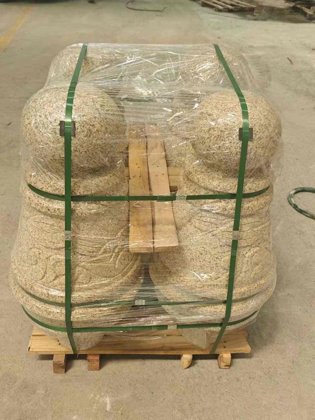 盘锦 黄金麻异形定制雕花——棒棒糖挡车柱