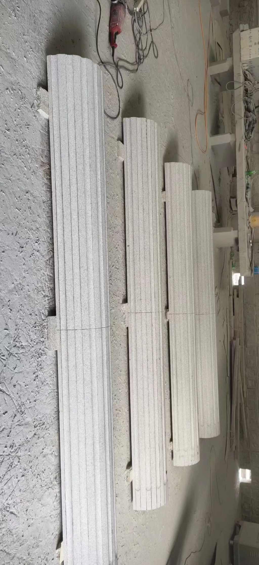 盘锦 花岗岩厂家带你看白麻花岗岩门楼大柱柱皮