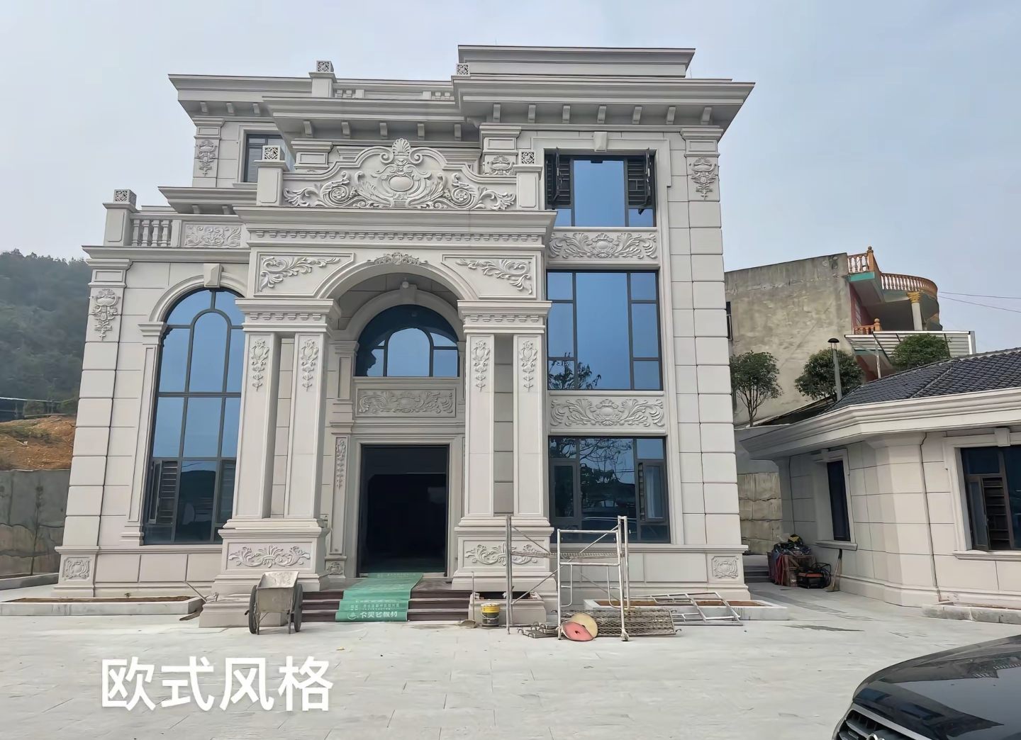 盘锦 白麻花岗岩别墅外墙干挂