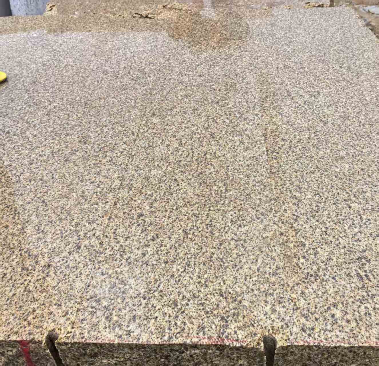 盘锦 黄金麻花岗岩石材方料