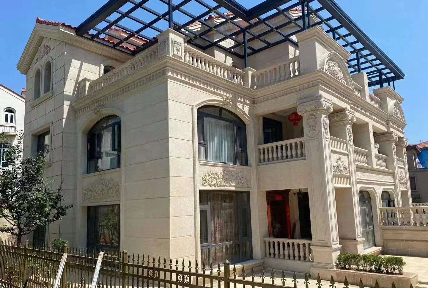 盘锦 黄金麻花岗岩荔枝面别墅外墙干挂