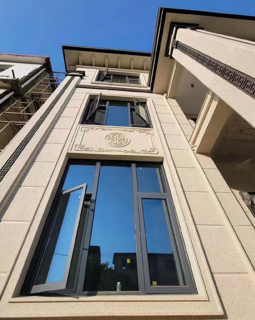 盘锦 黄金麻荔枝面别墅外墙干挂效果展示