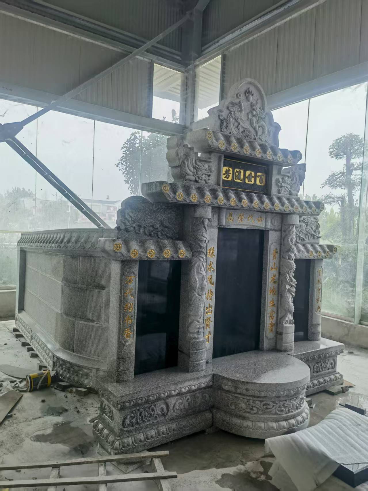 盘锦 芝麻白墓碑效果展示图